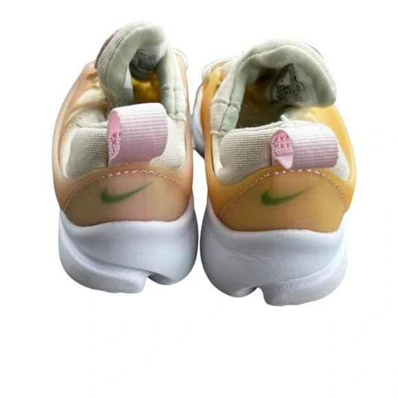 Nike Cream and Orange Sneakers Minimalist Low-Top Design Size10 C